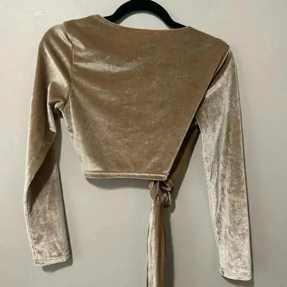 5/$25 🎀 By the Way Revolve Golden Velvet Wrap Crop Top S - Picture 6 of 6